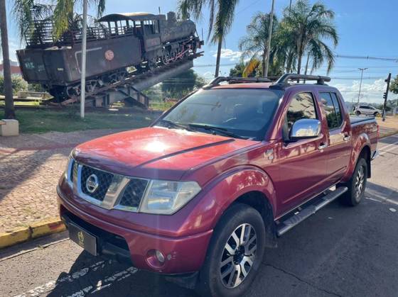 NISSAN FRONTIER 2.5 LE 4X4 CD TURBO ELETRONIC DIESEL 4P AUTOMÁTICO NISSAN FRONTIER 2.5 LE 4X4 CD TURBO ELETRONIC DIESEL 4P AUTOMÁTICO